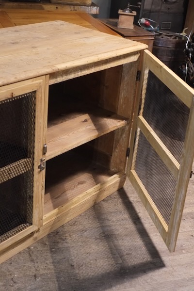 meuble de metier ancien de magasin ideal en ilot central de cuisine